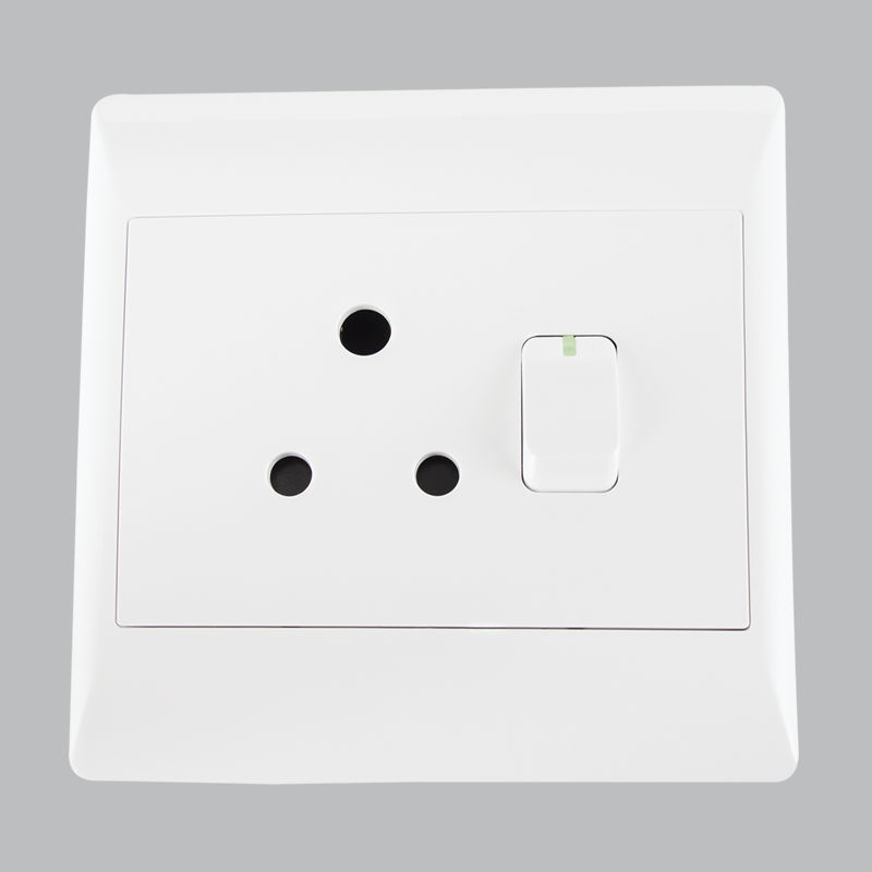 16 AMP SINGLE PLUG 4 X 4 (5 per box)
